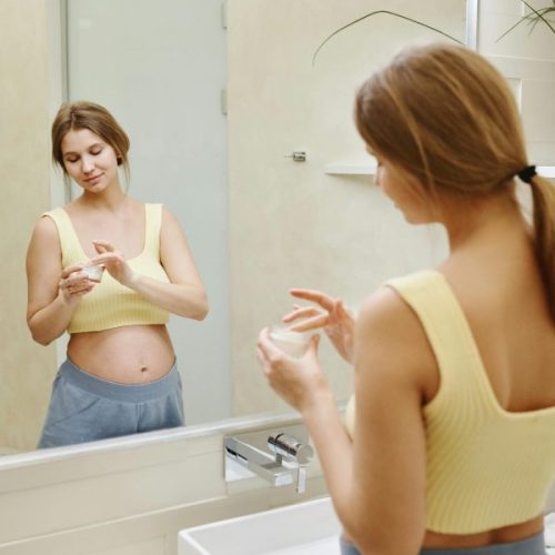 7-Step Pregnancy Safe Skincare Routine for That Natural Glow